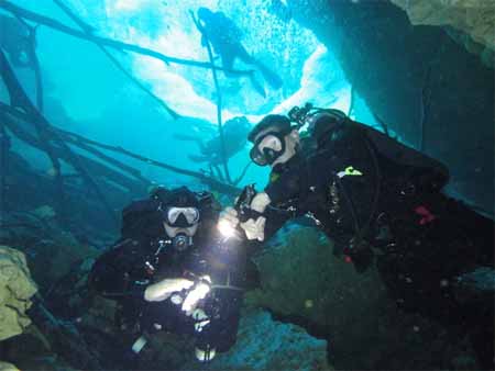 Cavern Diver Training - Dayo Scuba Orlando Florida